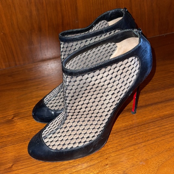 Authentic Christian Louboutin Black Suede Mesh Anna May Leather Ankle Boots - Picture 2 of 13